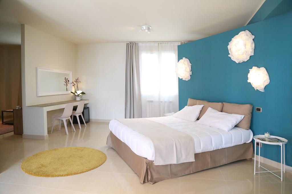 Velvet Rooms บอร์ดิเกรา ภายนอก รูปภาพ